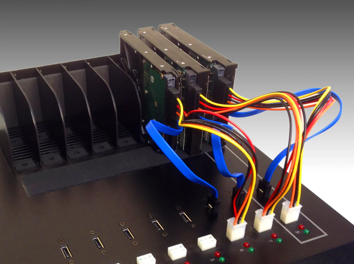 KanguruClone 7HD-SATA Pro Hard Drive Duplicator, 7-Bay 3